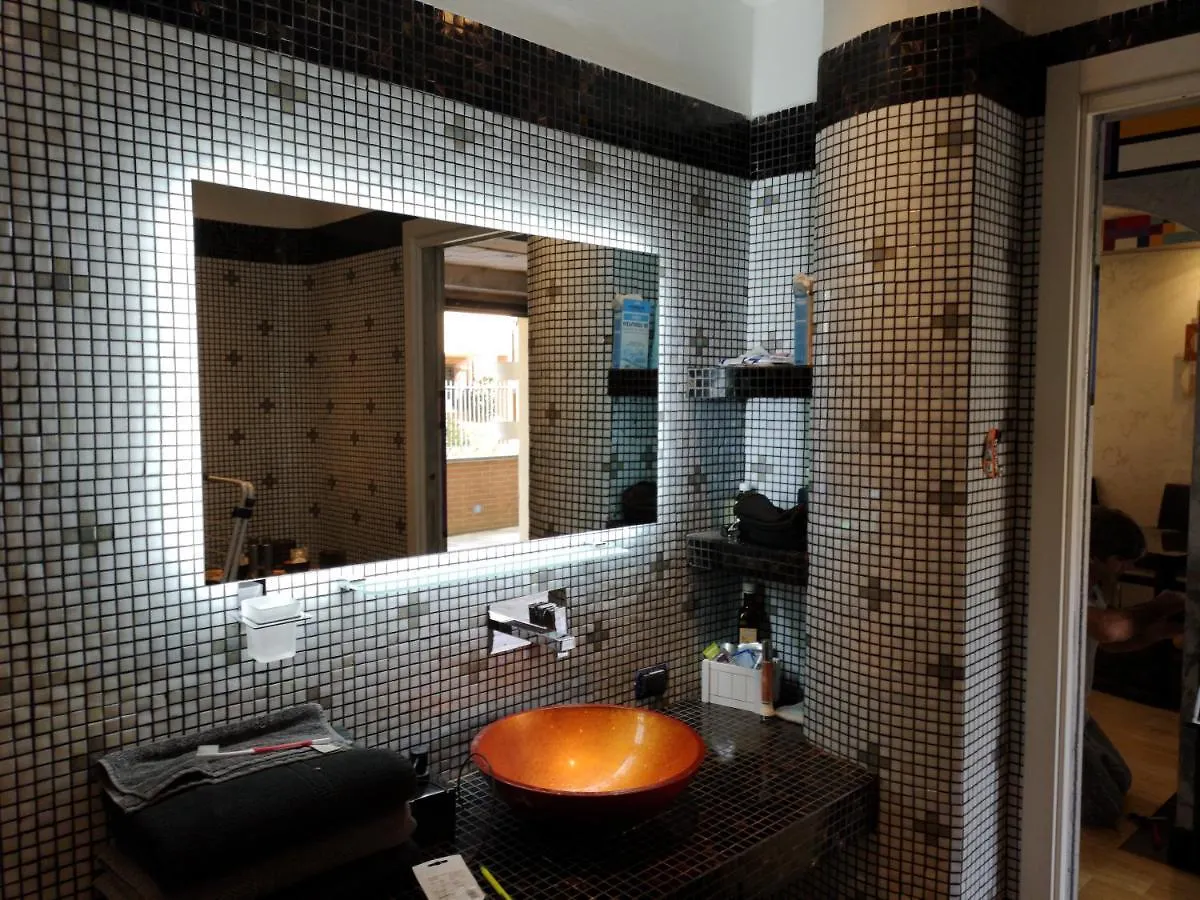 Apartment Andycasamilano - Was Andy'S Cozy Little Place Baggio Italy